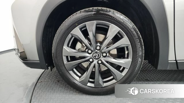 Lexus UX250h id 4179446 из Кореи 15