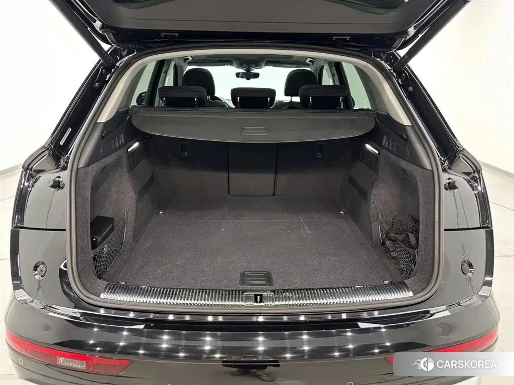 Audi Q5L id 4577416 из Китая 28
