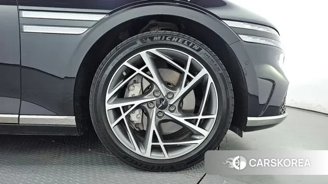 Genesis G90 (RS4) id 3011583 из Кореи 15