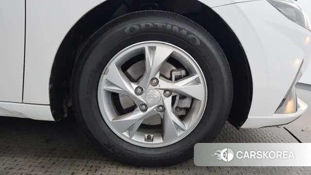 Hyundai Avante (CN7) id 3539935 из Кореи 15