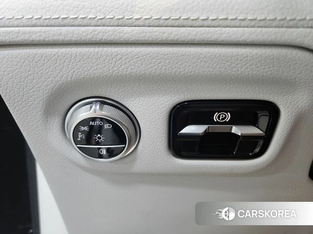 Mercedes-Benz EQS SUV X296 id 4463151 из Кореи 15