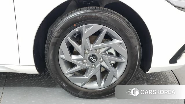 Hyundai The New Avante Hybrid (CN7) id 3831225 из Кореи 15