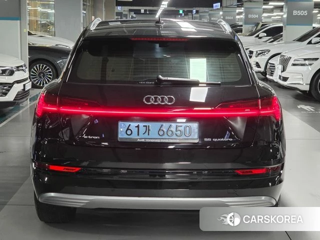Audi e-Tron id 4389820 из Кореи 15