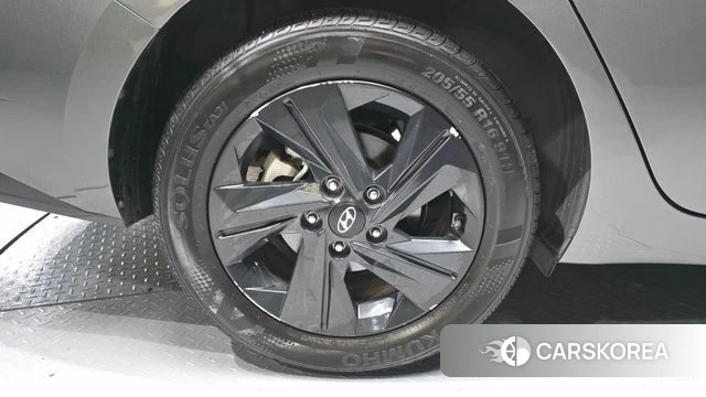 Hyundai Avante (CN7) id 4428320 из Кореи 15
