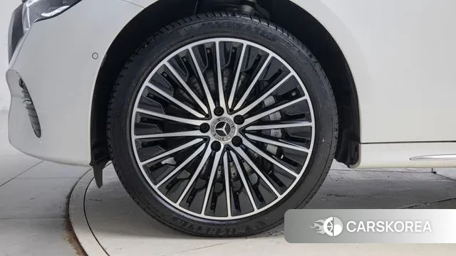 Mercedes-Benz E-Class W214 id 2988708 из Кореи 15