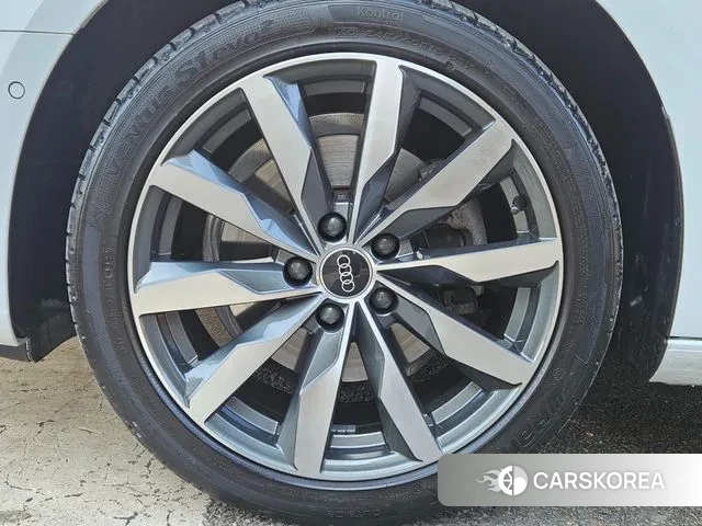 Audi A4 (B9) id 3606037 из Кореи 15