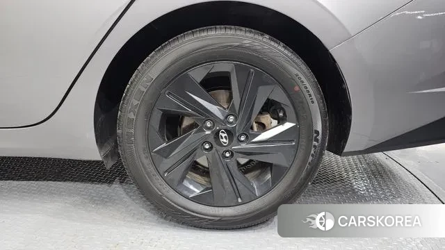 Hyundai Avante Hybrid (CN7) id 3777469 из Кореи 15