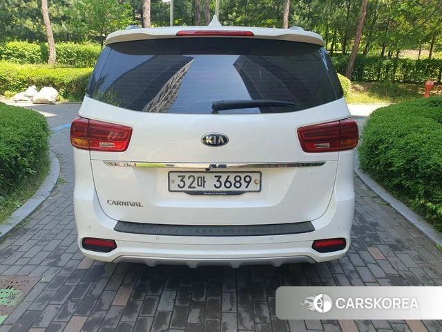 Kia The New Carnival id 4351117 из Кореи 15