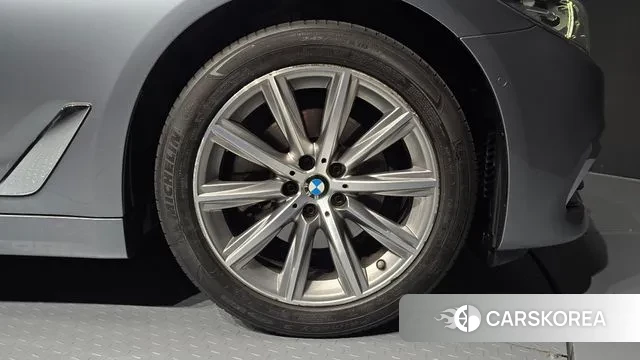 BMW 5 Series (G30) id 3024308 из Кореи 15