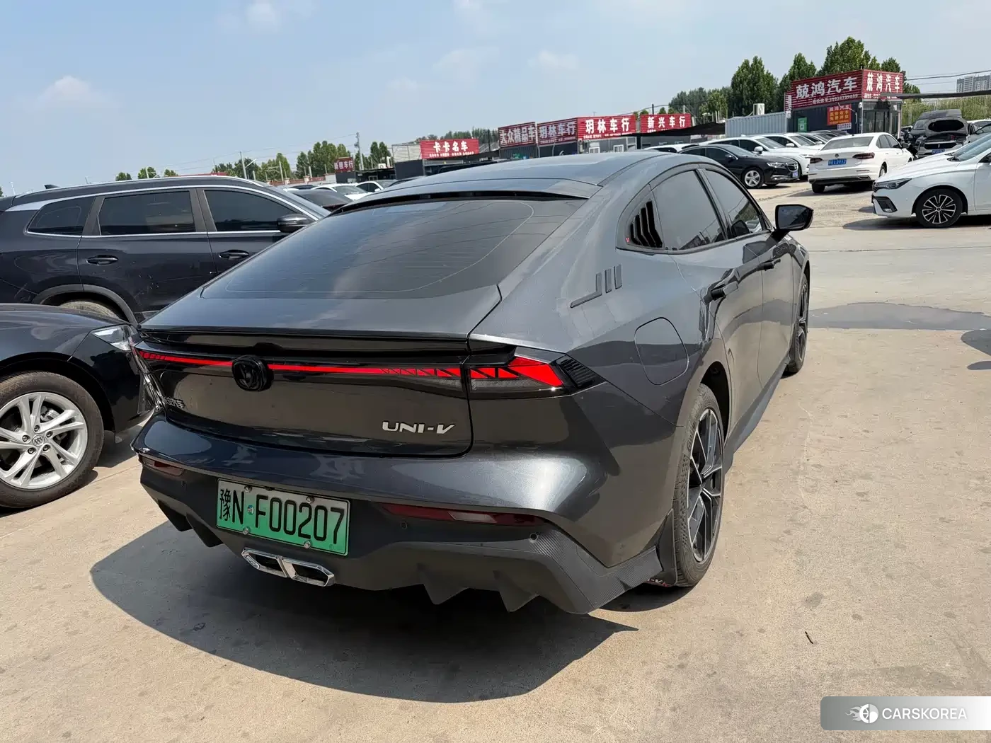 Chang'an Changan UNI-V Smart iDD 2024 Silver/gray из Китая, фото 5