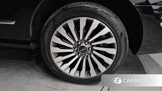 Lincoln Navigator 4th generation id 3640135 из Кореи 15