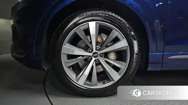 Audi Q8 (4M) id 3671379 из Кореи 15