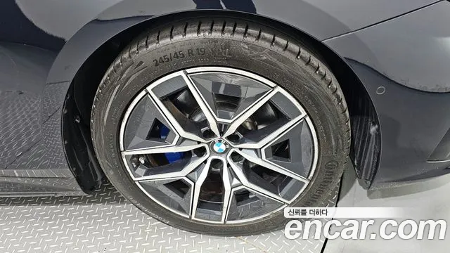 BMW 5 Series (G60) id 2782113 из Кореи 15