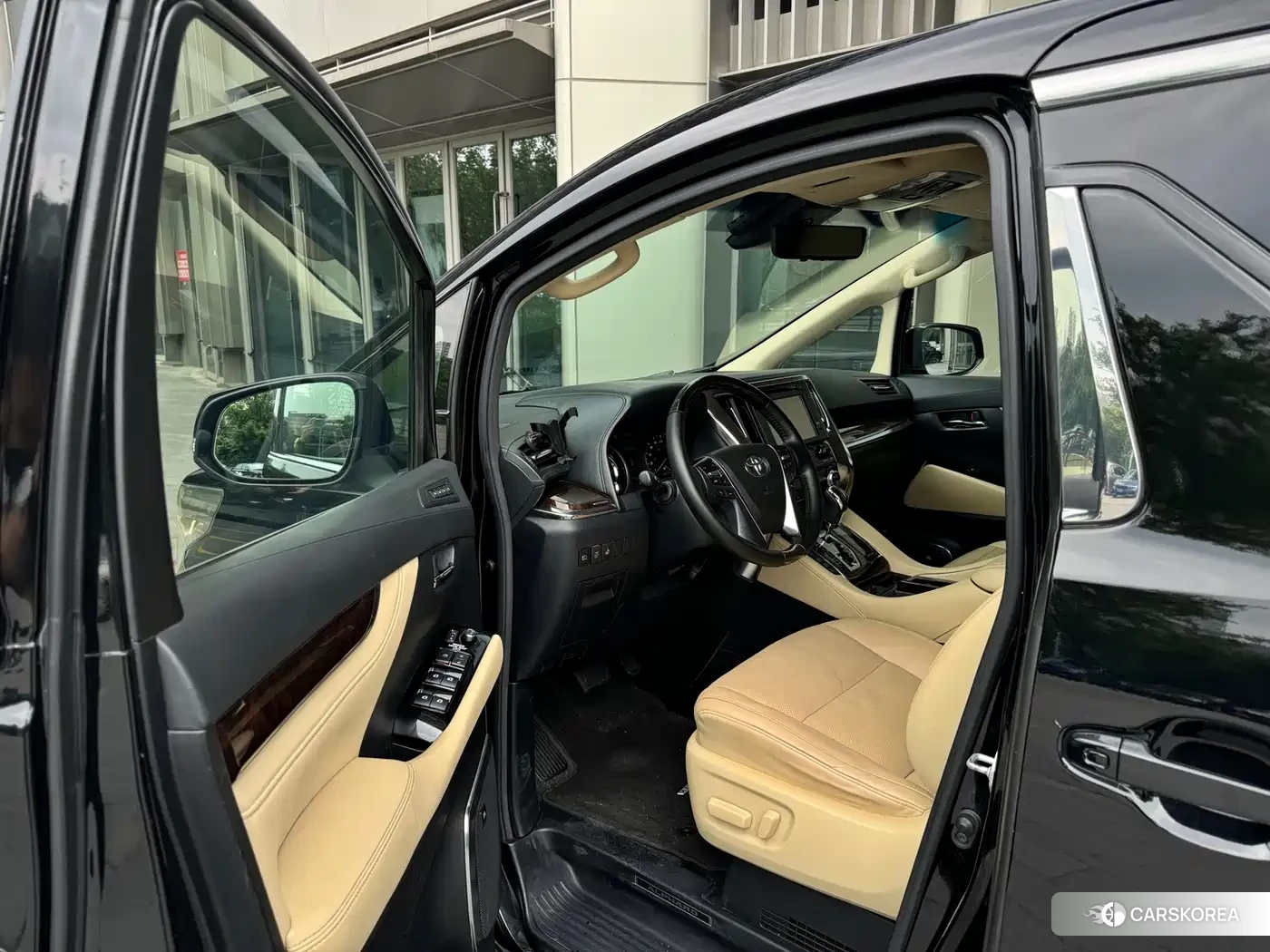 Toyota Elfa id 4601134 из Китая 19