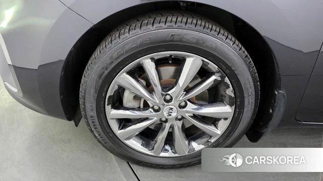 Kia The New Carnival id 3936888 из Кореи 15