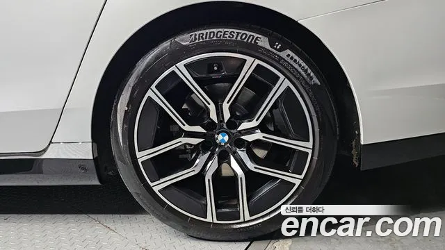 BMW 7 Series (G70) id 2609508 из Кореи 15