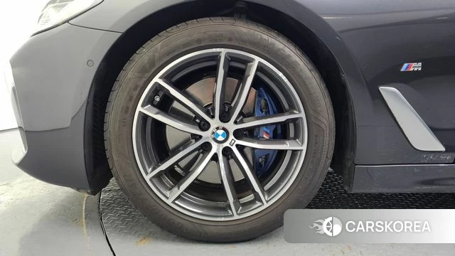 BMW 5 Series (G30) id 4383430 из Кореи 27