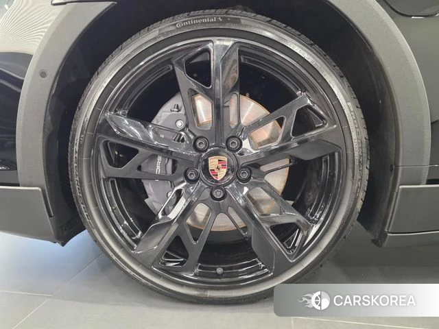 Porsche Taycan id 4589749 из Кореи 15