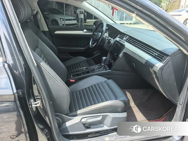 Volkswagen Magotan id 4300387 из Китая 7