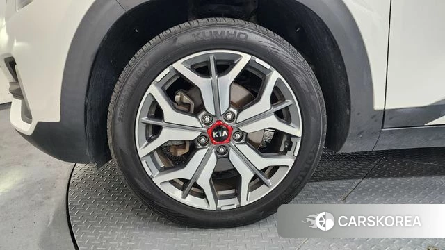 Kia Seltos id 4581378 из Кореи 28