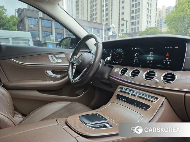 Mercedes-Benz E-class id 4279011 из Китая 7
