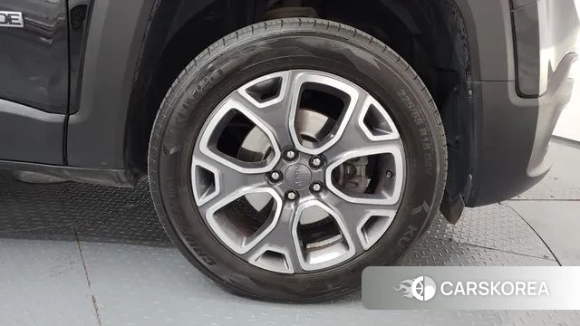 Jeep Renegade id 3766483 из Кореи 15