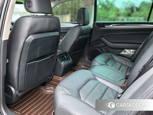 Volkswagen Huiang id 4254566 из Китая 14