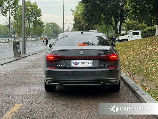 Volkswagen Passat id 4298166 из Китая 8