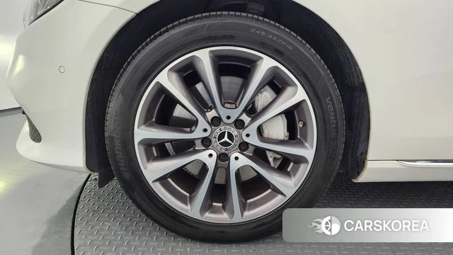 Mercedes-Benz E-Class W213 id 4390397 из Кореи 28
