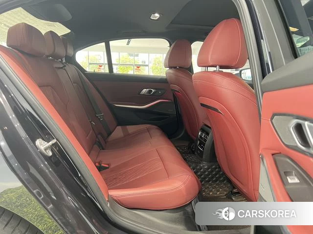 BMW 3 series id 4273569 из Китая 13