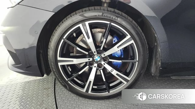 BMW 5 Series (G60) id 4375436 из Кореи 32