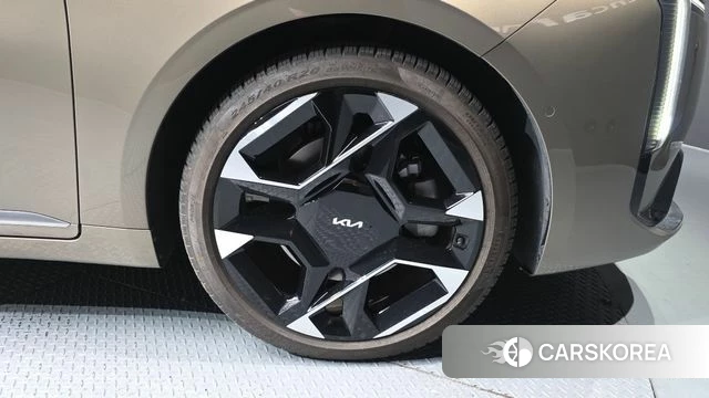 Kia The New K8 id 3876501 из Кореи 15