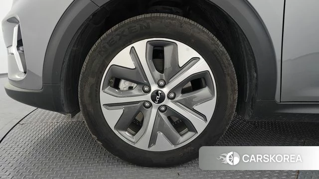 Kia Niro Plus id 3940848 из Кореи 15