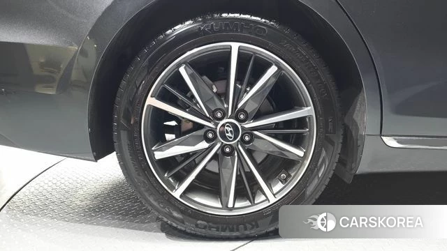 Hyundai The New Grandeur IG id 4610008 из Кореи 28