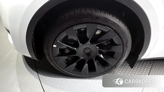 Tesla Model Y id 3477781 из Кореи 15