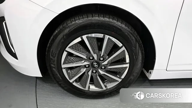 Hyundai The New Ionic Electric id 3390572 из Кореи 15