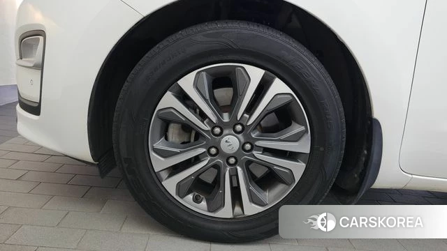 Kia The New Carnival id 4652324 из Кореи 15