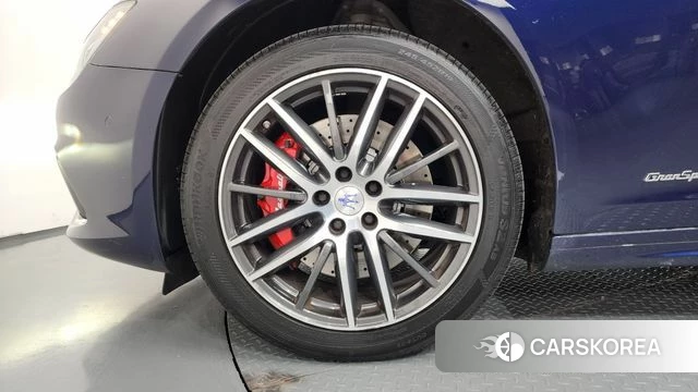 Maserati Ghibli id 4882587 из Кореи 15