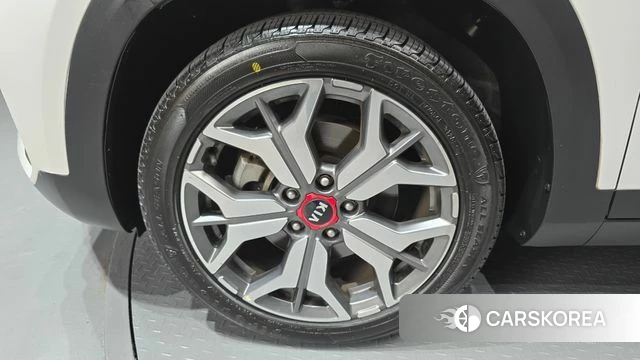 Kia Seltos id 3801145 из Кореи 15