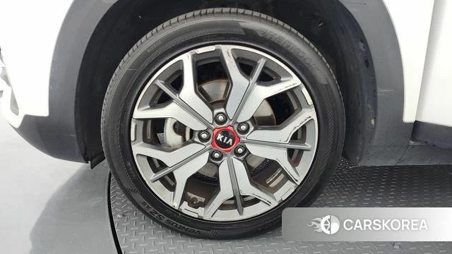 Kia Seltos id 4331295 из Кореи 33
