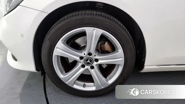 Mercedes-Benz E-Class W213 id 3494858 из Кореи 15