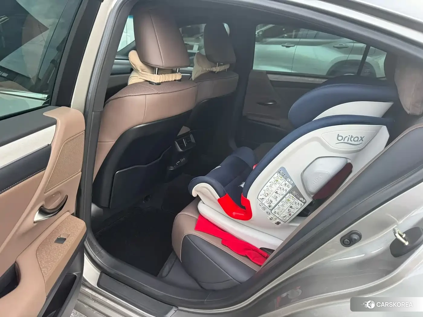 Lexus ES 2026 Silver/gray из Китая, фото 5