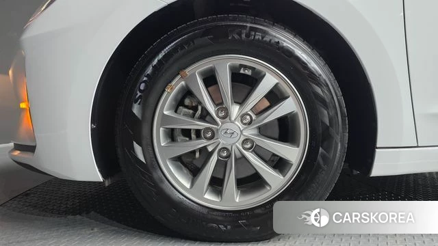 Hyundai The New Avante AD id 4345297 из Кореи 25
