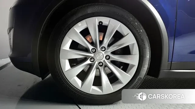 Tesla Model X id 3488880 из Кореи 15