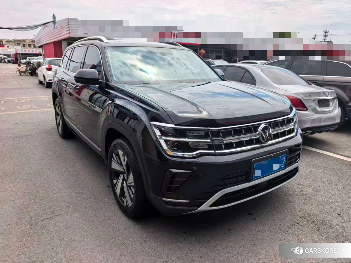 Volkswagen Tourang 2023 Черный из Китая, фото 5
