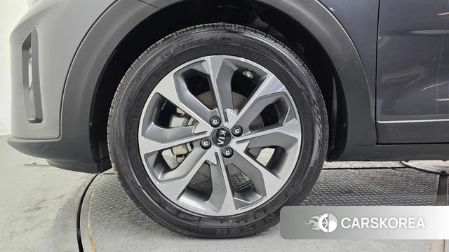 Kia Stonic id 3829213 из Кореи 15