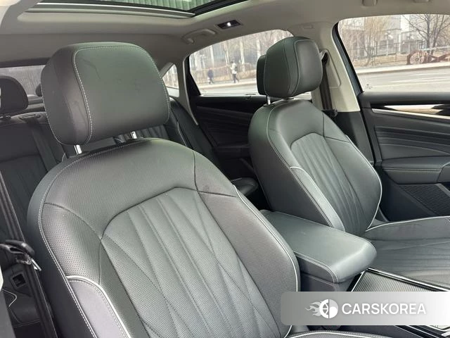 Volkswagen Passat id 4257956 из Китая 22