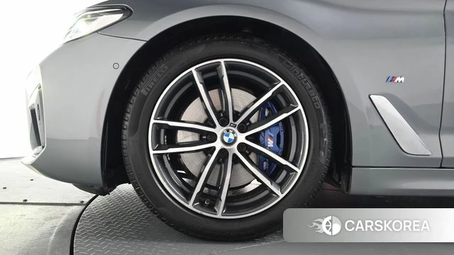 BMW 5 Series (G30) id 4267171 из Кореи 15