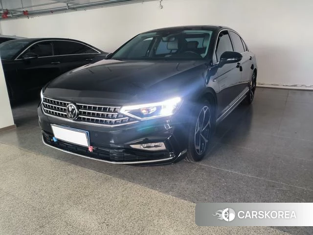 Volkswagen Magotan 2024 Черный из Китая, фото 5