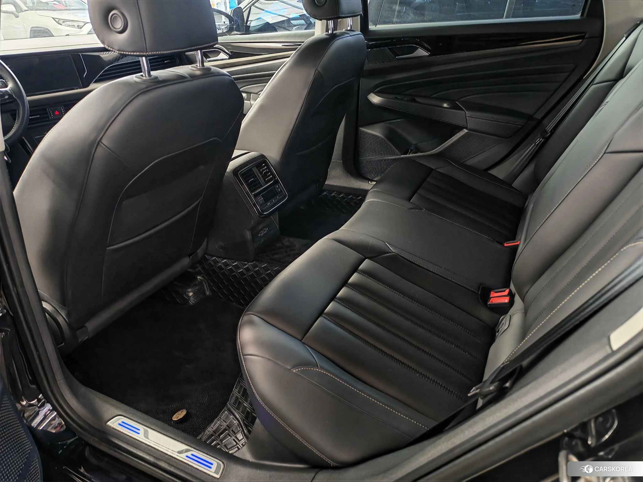 Volkswagen Passat PHEV 2019 Черный из Китая, фото 5
